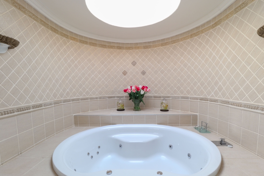 4 Bedroom Property for Sale in Heuwelsig Free State